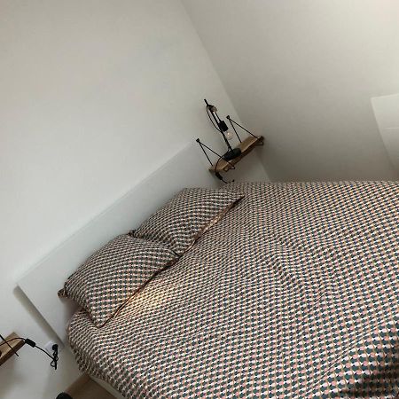 Une Maison Agreable Pour Se Detendre Saint-Quentin  Bagian luar foto