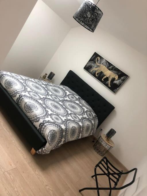 Une Maison Agreable Pour Se Detendre Saint-Quentin  Bagian luar foto
