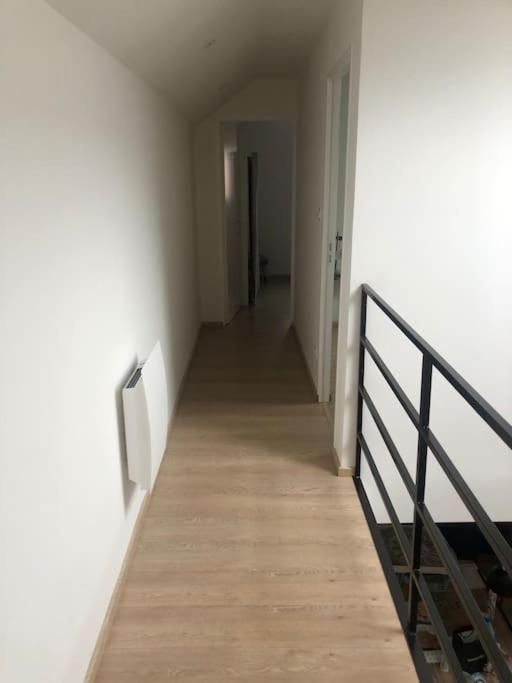 Une Maison Agreable Pour Se Detendre Saint-Quentin  Bagian luar foto